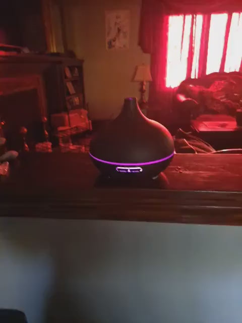 Jessica S. (San Diego, CA) | Verified Purchase ⭐⭐⭐⭐⭐ | After putting the kids to bed, this is my non-negotiable 10 minutes of peace. The lavender blend literally melts the stress away. Waking up without feeling groggy has been a game-changer for my morning meetings.